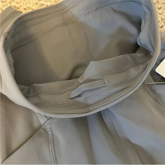 Lululemon - NWT Power Thru - leggings with pockets - size 0 - Picture 9 of 9